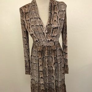 NWOT H&M Snake Skin Print Long Sleeve Dress Size S